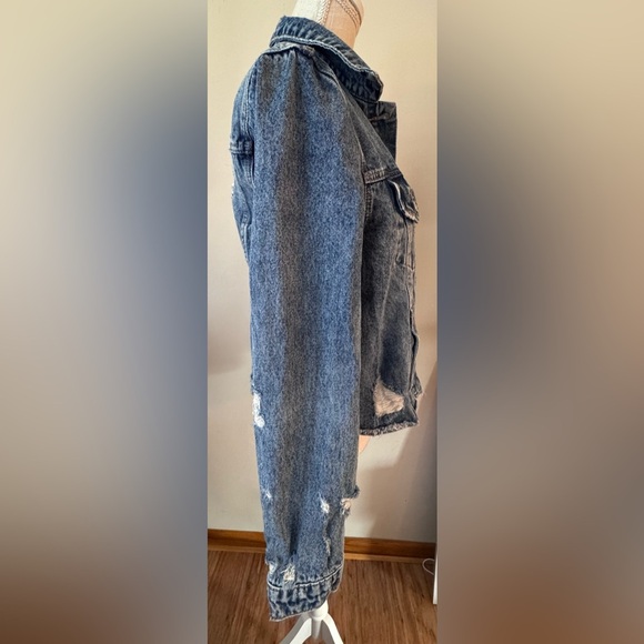 Vervet Distressed Denim Trucker Jacket Classic Size M. VGUC - Picture 4 of 10